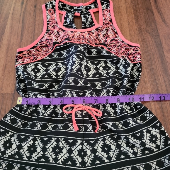 Paper Doll Pink & Black Romper - Size Medium - Picture 3 of 4